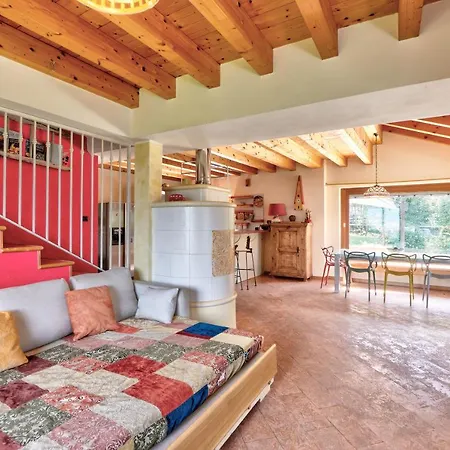 Con Piscina E Vista Panoramica * Colico