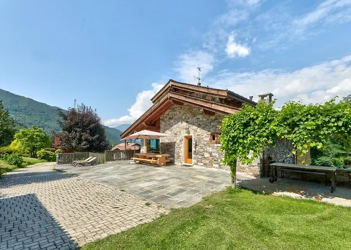 Con Piscina E Vista Panoramica Σαλέ *